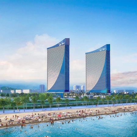 Orbi City Luxury Towers Aparthotel Батуми Екстериор снимка