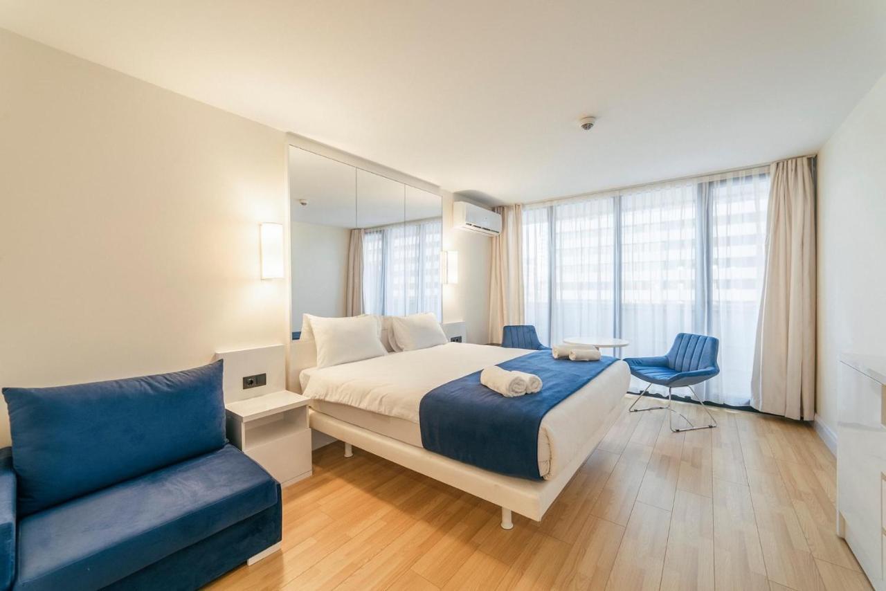 Orbi City Luxury Towers Aparthotel Батуми Екстериор снимка
