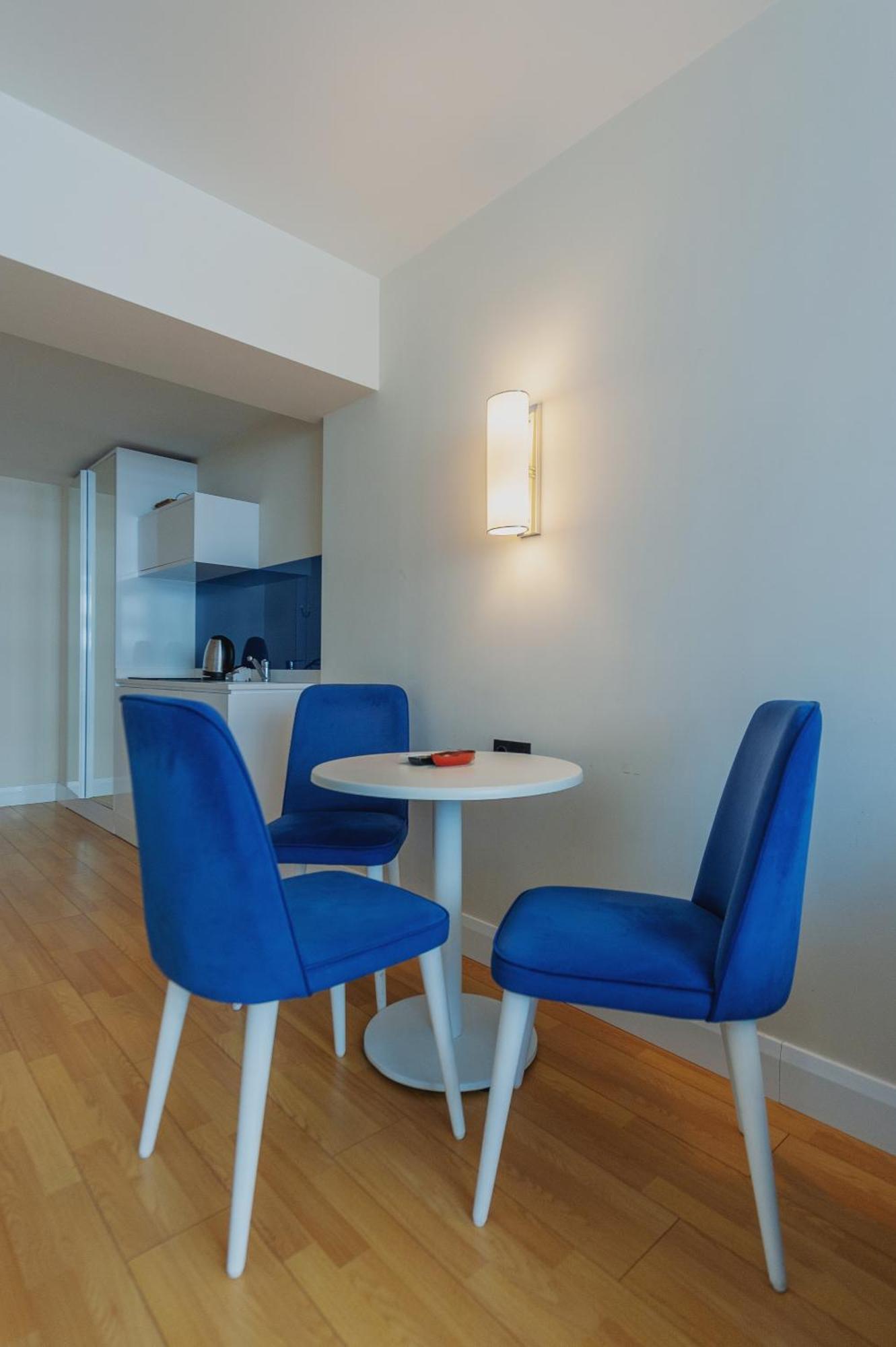 Orbi City Luxury Towers Aparthotel Батуми Екстериор снимка