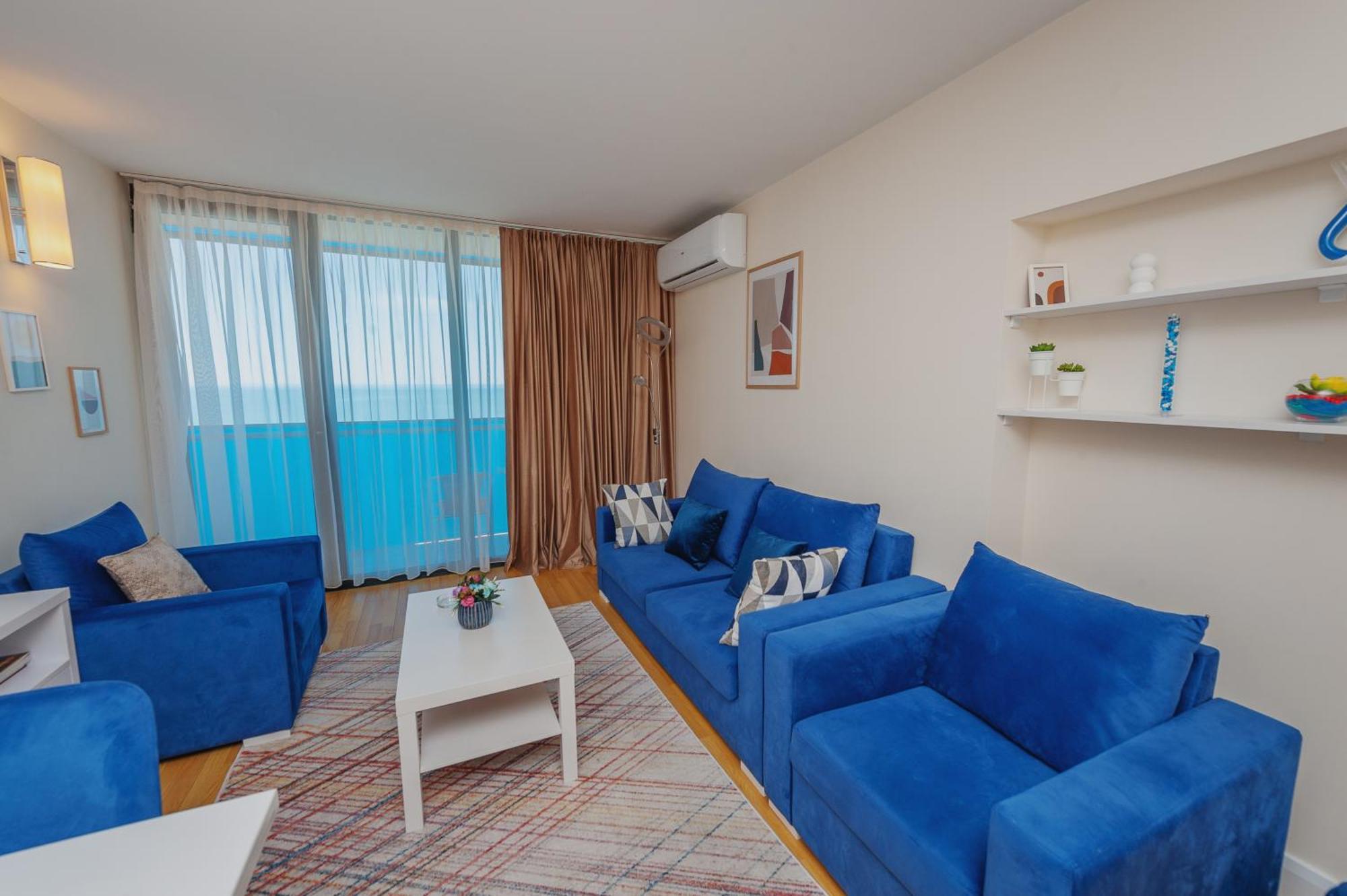 Orbi City Luxury Towers Aparthotel Батуми Екстериор снимка