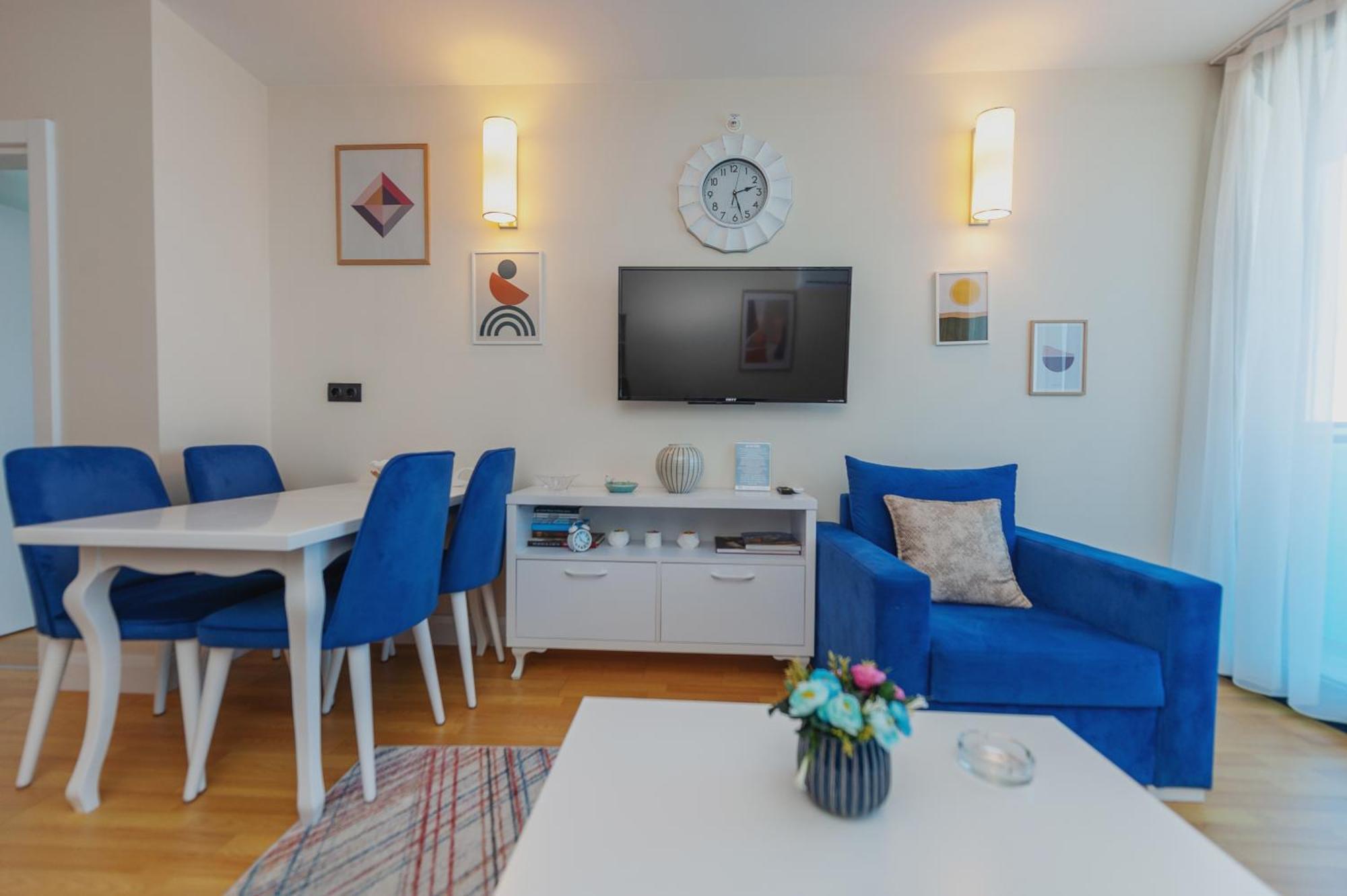 Orbi City Luxury Towers Aparthotel Батуми Екстериор снимка